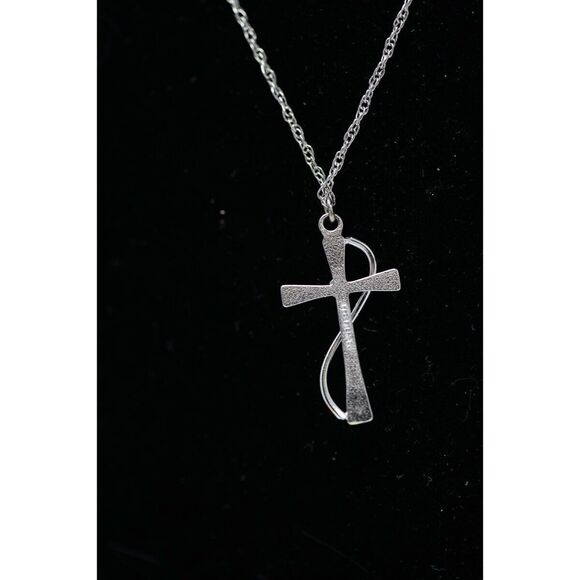 Sterling Silver Cross Infinity Cubic Zerconia Necklace 18" Chain Religious - Picture 3 of 6